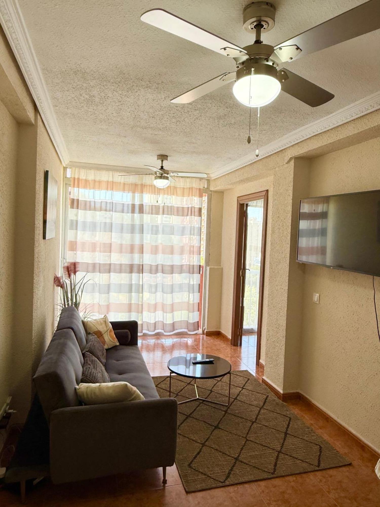 2 Bedroom Levante Beach Benidorm Exterior photo